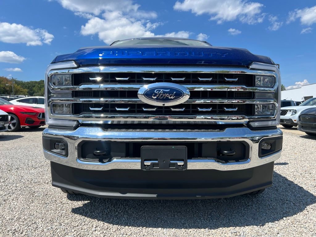 New 2026 Ford F350 Lariat w/ FX4 Off-Road Package image 3