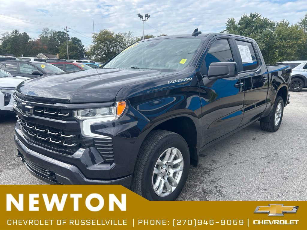 Used 2024 Chevrolet Silverado 1500 RST RWD image 3