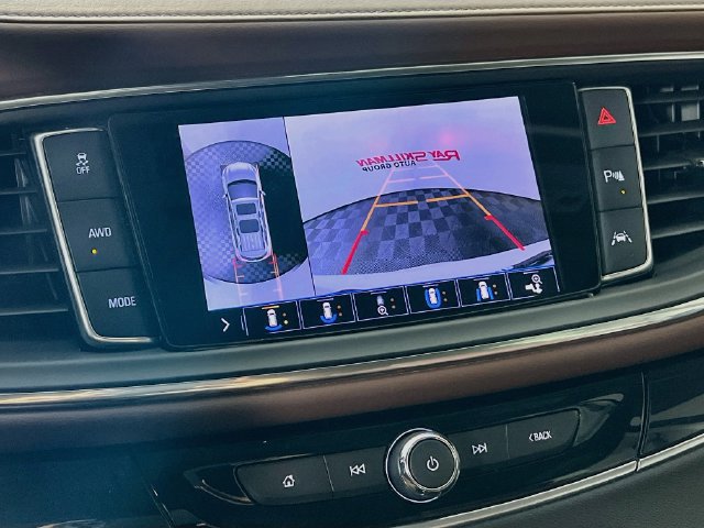 Used 2021 Buick Enclave Avenir AWD/4WD image 19