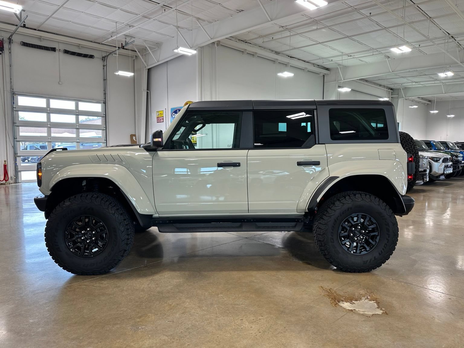 Used 2026 Ford Bronco Raptor AWD/4WD image 5