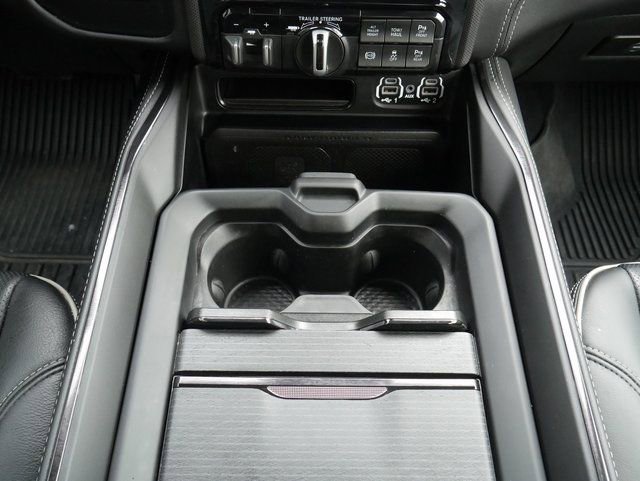 Used 2024 RAM 3500 Limited image 27