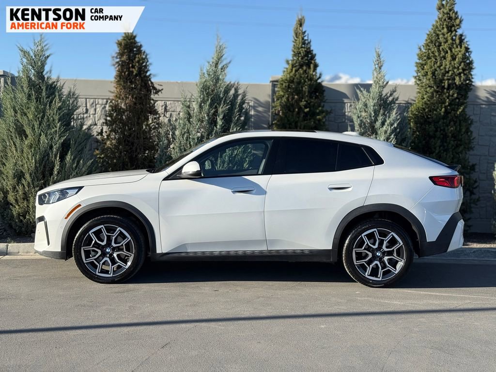 Used 2026 BMW X2 xDrive28i image 4