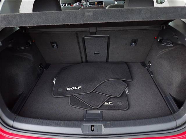 Used 2018 Volkswagen Golf S FWD image 8