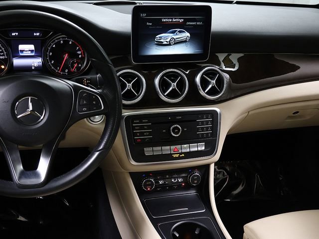 Used 2018 Mercedes-Benz CLA 250 4MATIC image 15