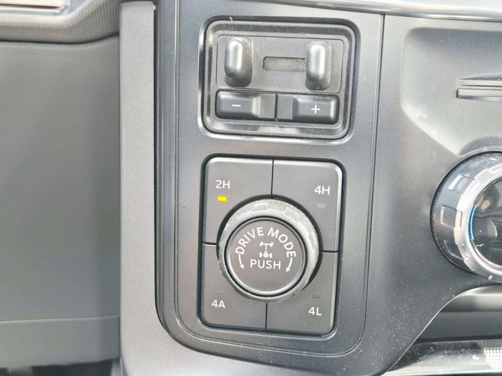 Used 2024 Ford F150 Lariat w/ Bed Utility Package AWD/4WD image 16