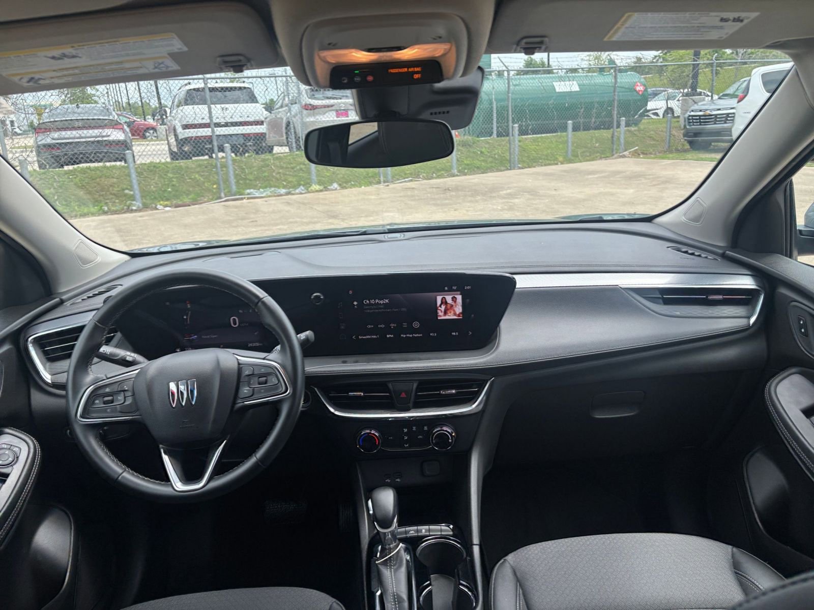 Used 2025 Buick Encore GX Preferred image 32