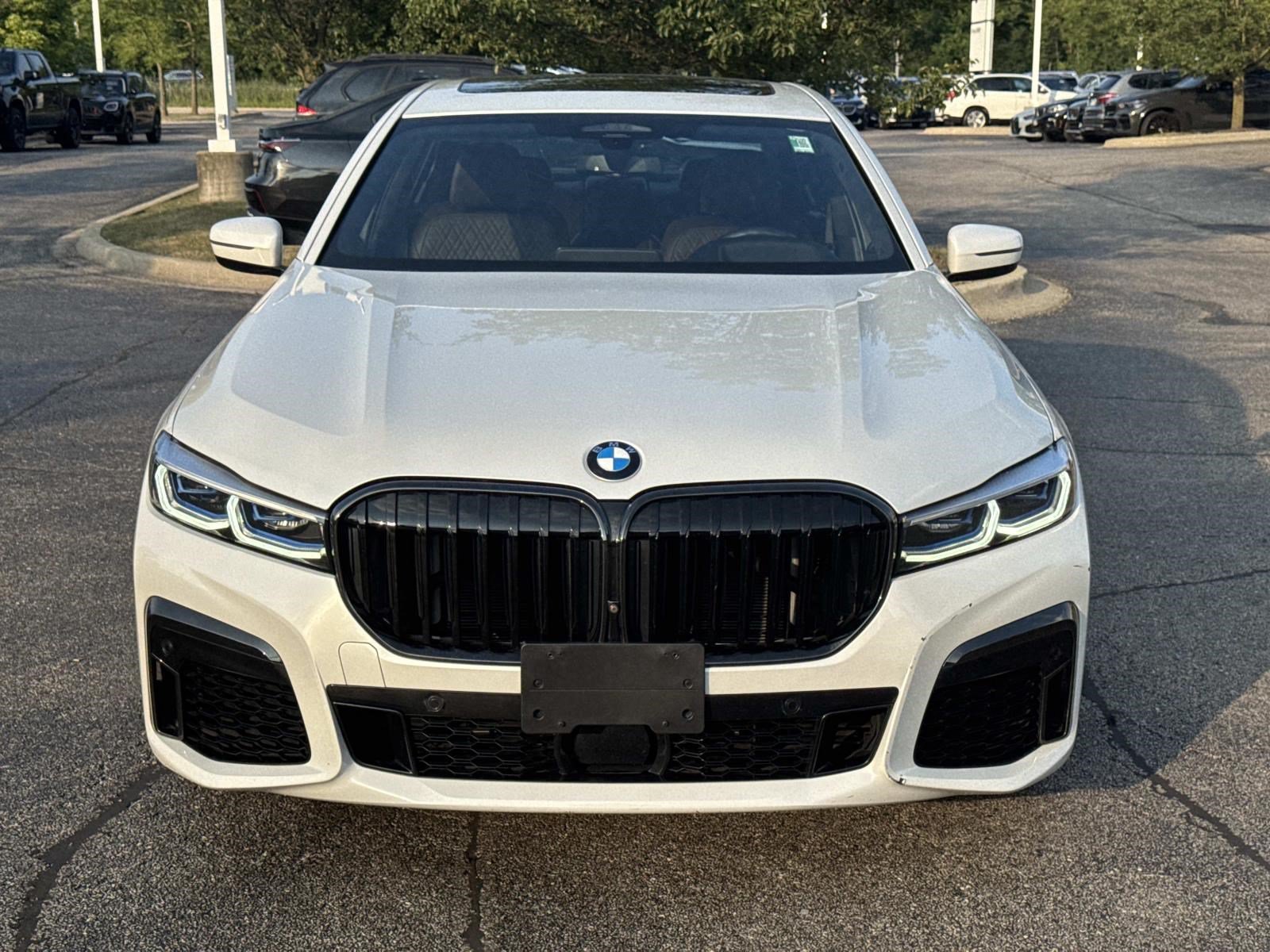 Used 2020 BMW 750i xDrive w/ Executive Package AWD/4WD image 10