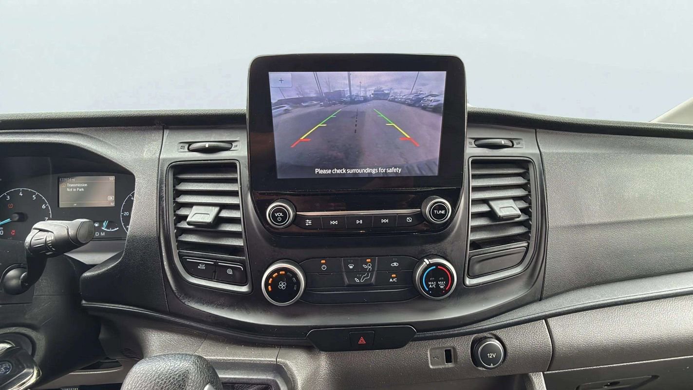 Used 2020 Ford Transit 150 Low Roof AWD image 10