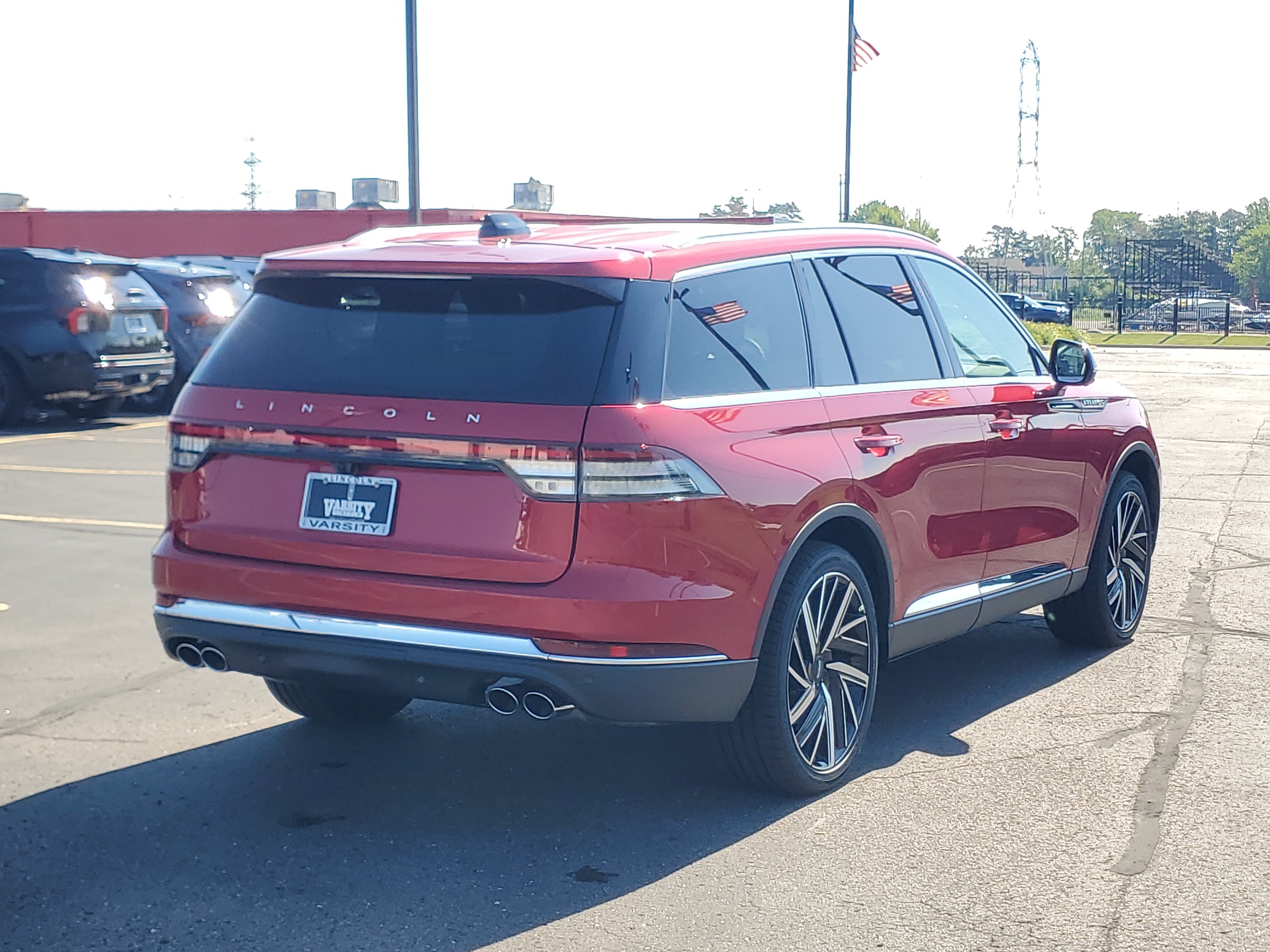 New 2026 Lincoln Aviator Reserve AWD/4WD image 4