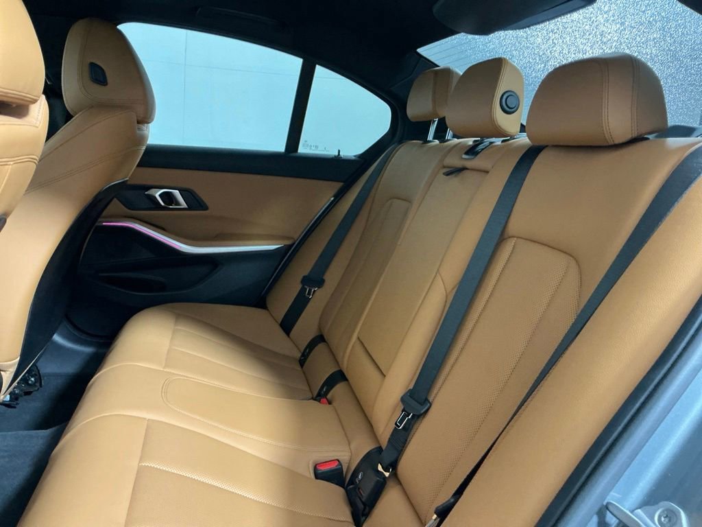 Certified 2025 BMW 330i Sedan w/ Convenience Package RWD image 26
