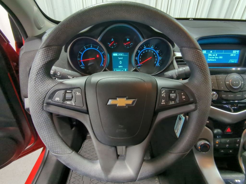 Used 2016 Chevrolet Cruze LT FWD image 25