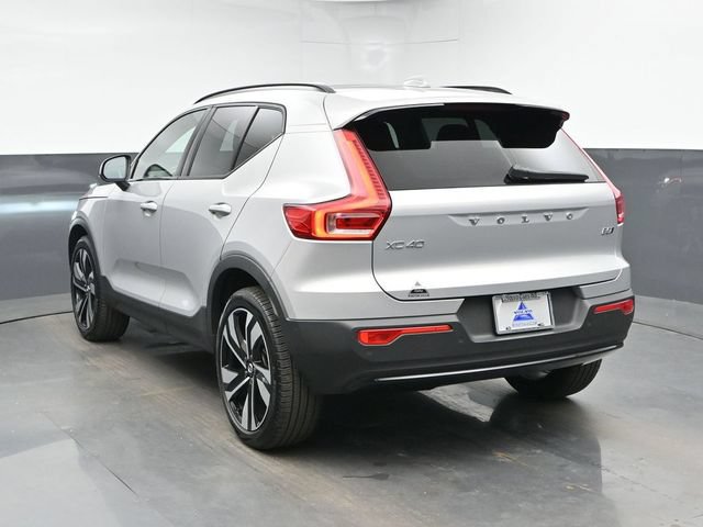 Used 2023 Volvo XC40 B5 Ultimate w/ Protection Package Premier AWD/4WD image 8