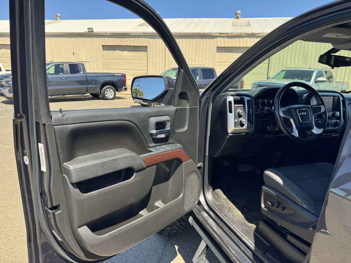 Used 2016 GMC Sierra 1500 SLE w/ SLE Value Package AWD/4WD image 22
