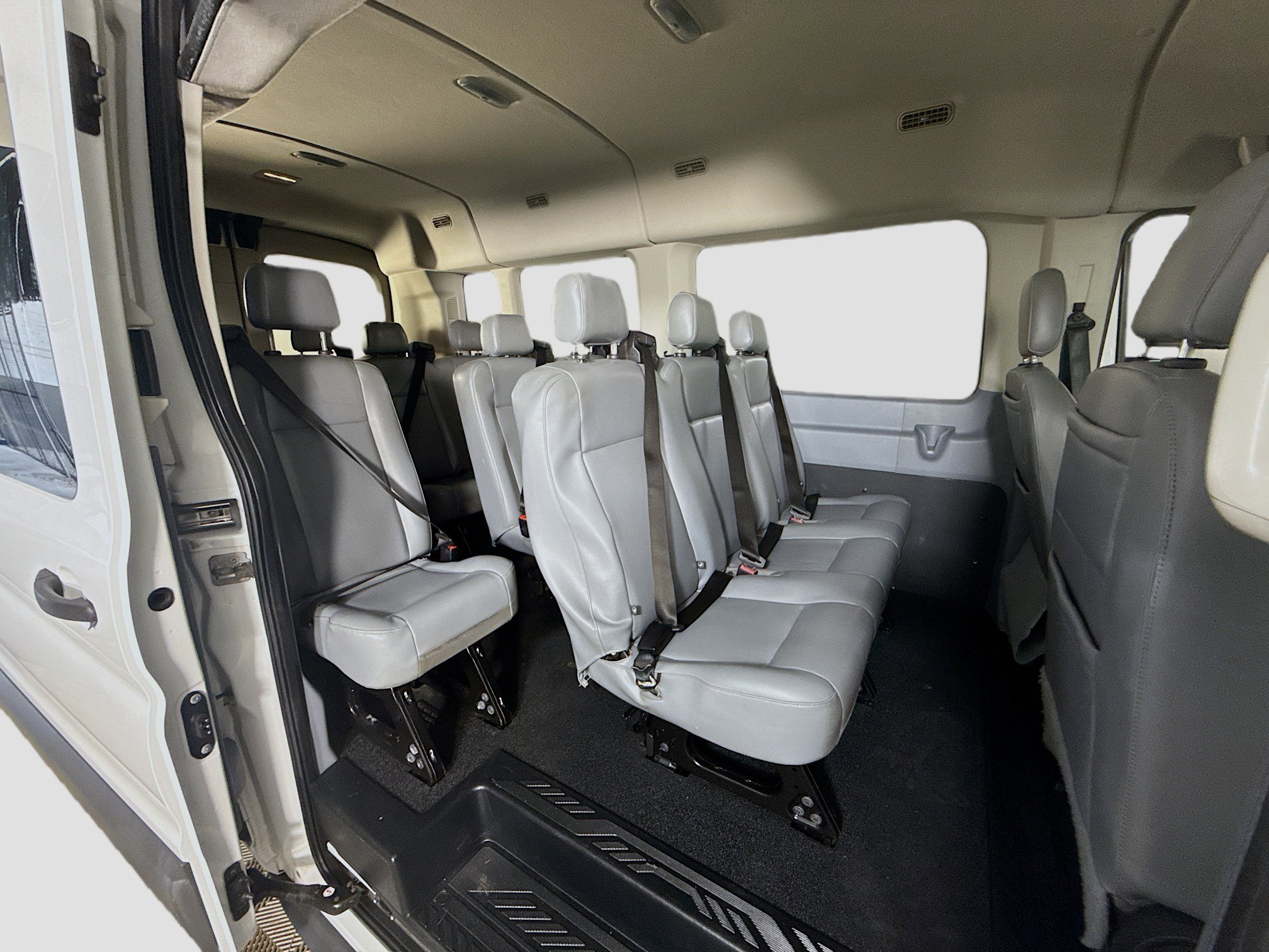 Used 2017 Ford Transit 350 XL image 23