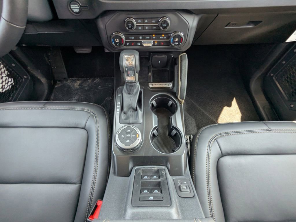 New 2025 Ford Bronco Badlands image 21