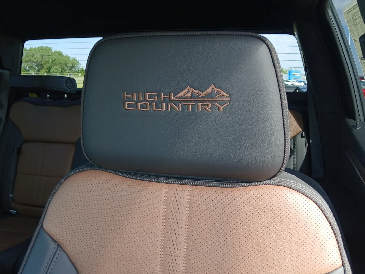 New 2026 Chevrolet Silverado 1500 High Country w/ High Country Premium Package AWD/4WD image 26