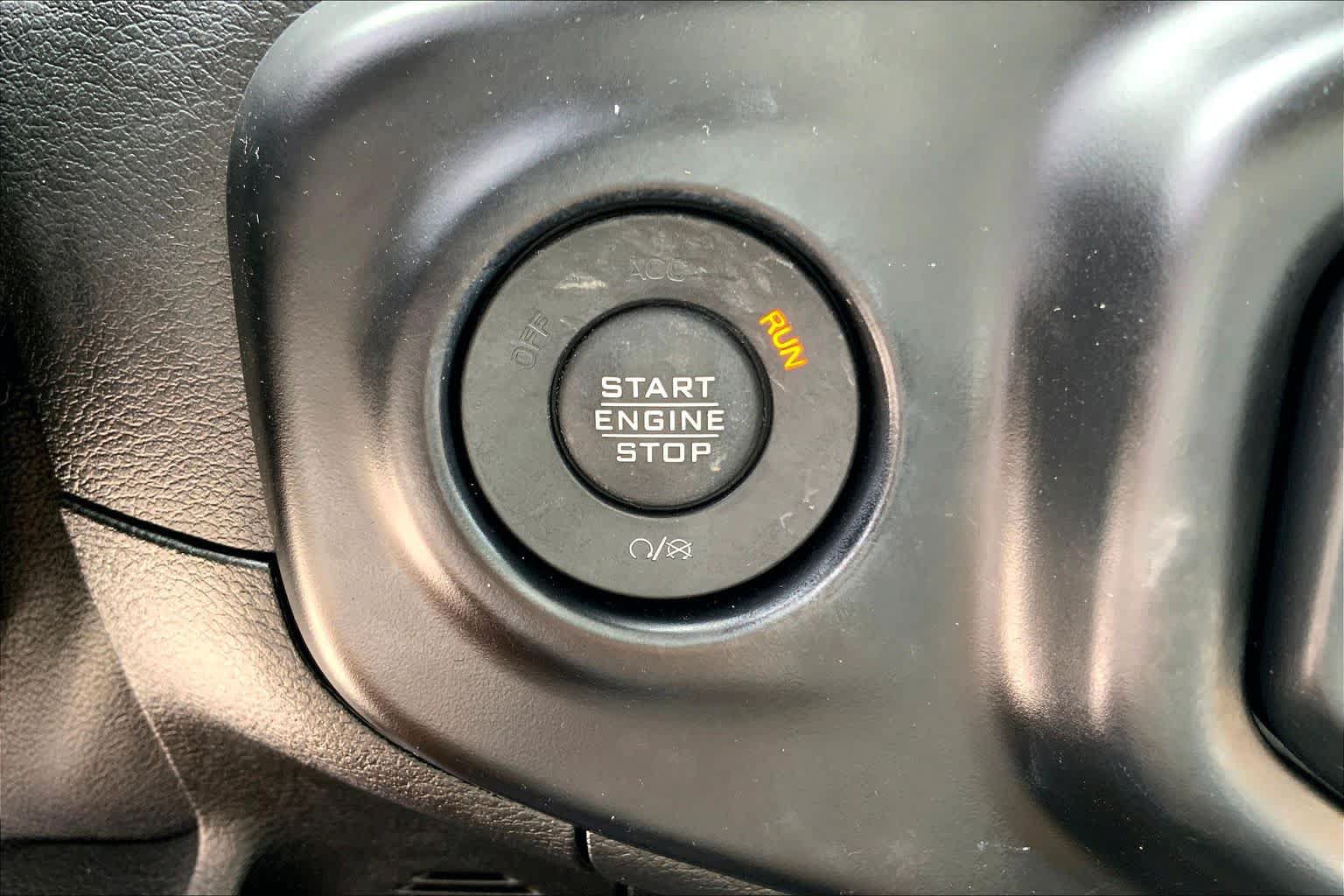 Used 2021 Jeep Gladiator Rubicon AWD/4WD image 28