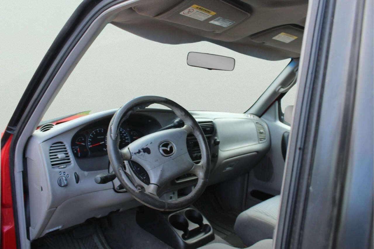 Used 2002 MAZDA B-Series Pickup 4x4 Cab Plus B3000 image 7