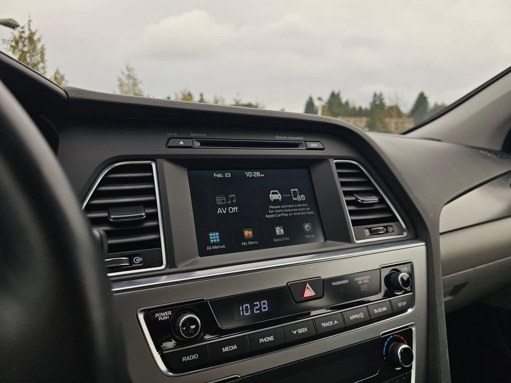 Used 2016 Hyundai Sonata Sport w/ Option Group 02 image 27