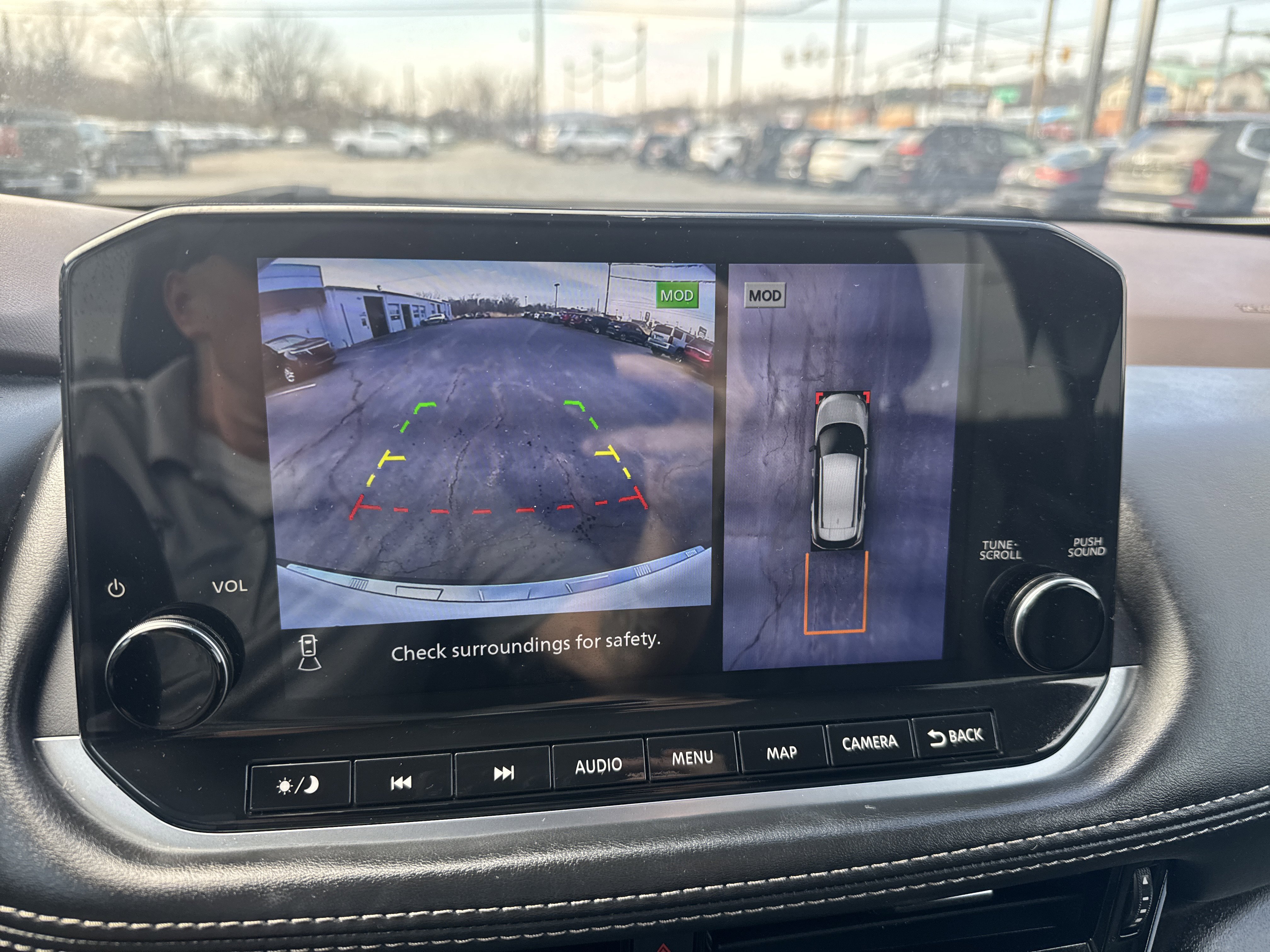 Used 2023 Nissan Rogue SL w/ SL Premium Package image 26