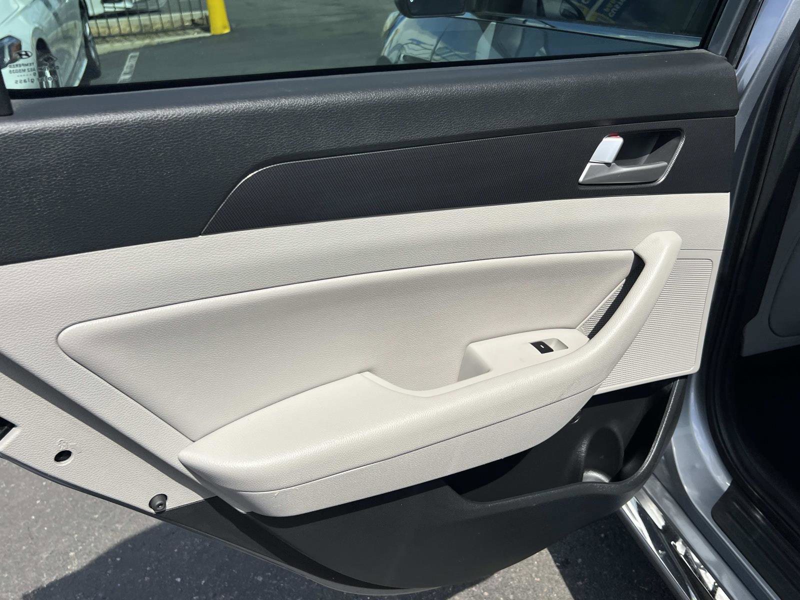 Used 2017 Hyundai Sonata Sport image 21