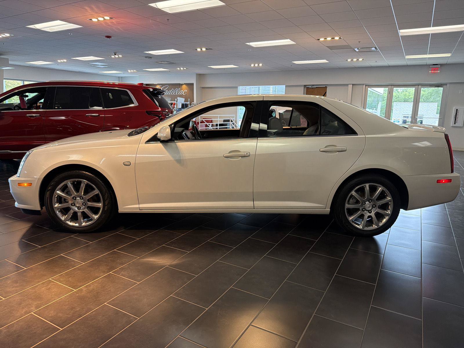 Used 2005 Cadillac STS V8 w/ Preferred Equipment Group AWD/4WD image 2