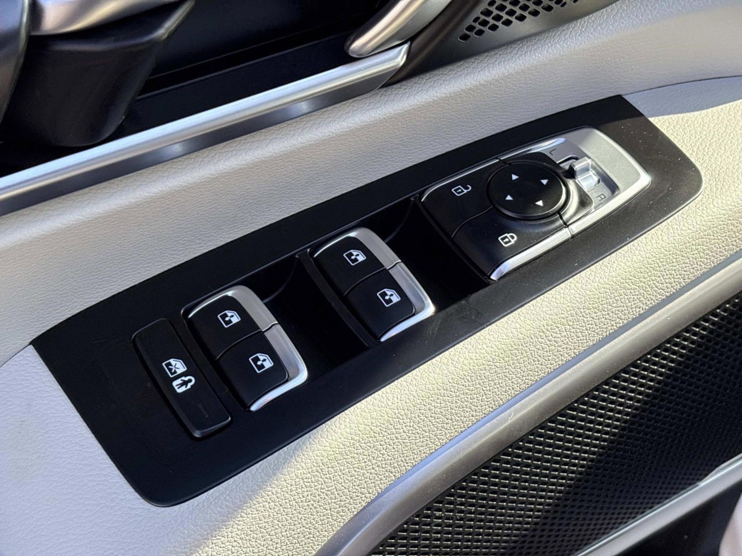 New 2025 Kia Telluride S image 18