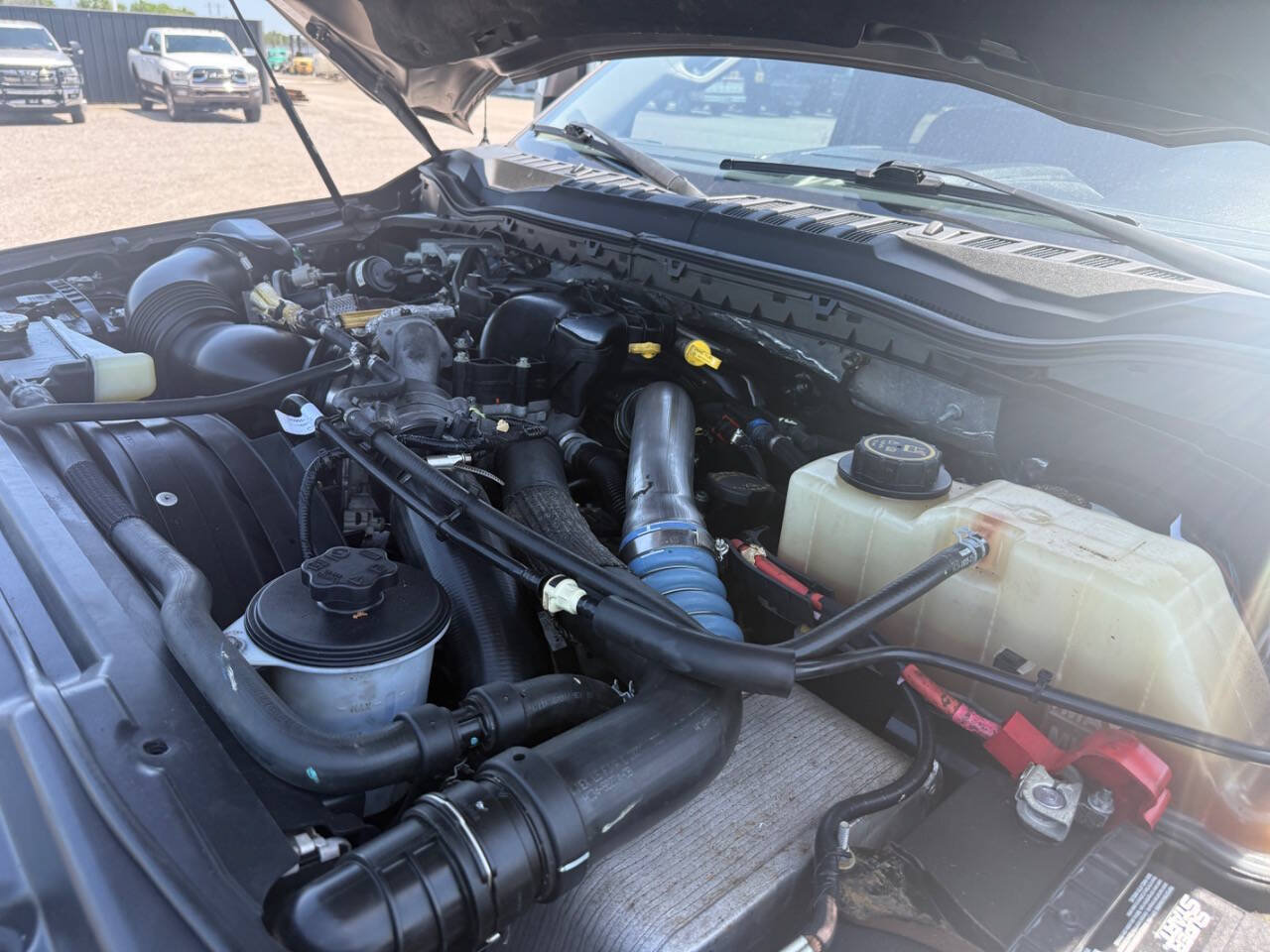 Used 2019 Ford F350 Lariat w/ Lariat Value Package AWD/4WD image 14