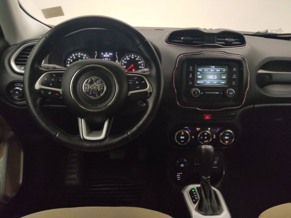 Used 2015 Jeep Renegade Latitude w/ Popular Equipment Group AWD/4WD image 22