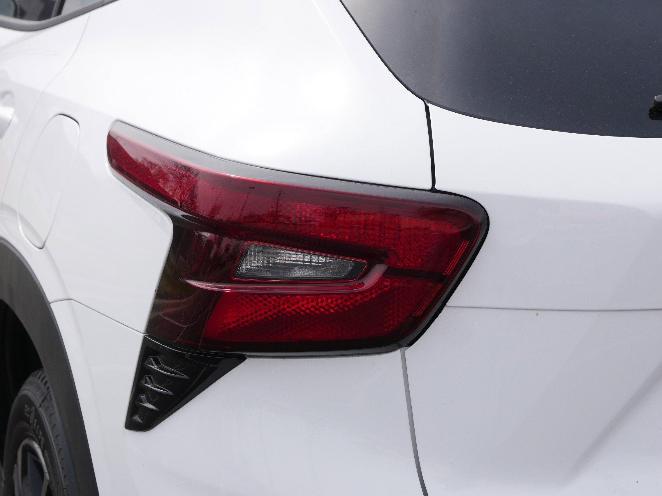 Used 2025 Chevrolet Trax ACTIV w/ Driver Confidence Package FWD image 17