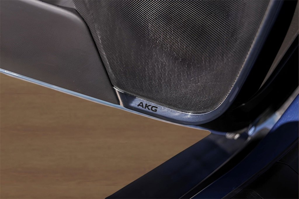 Certified 2025 Cadillac Escalade Sport Platinum w/ LPO, ONYX Package image 21