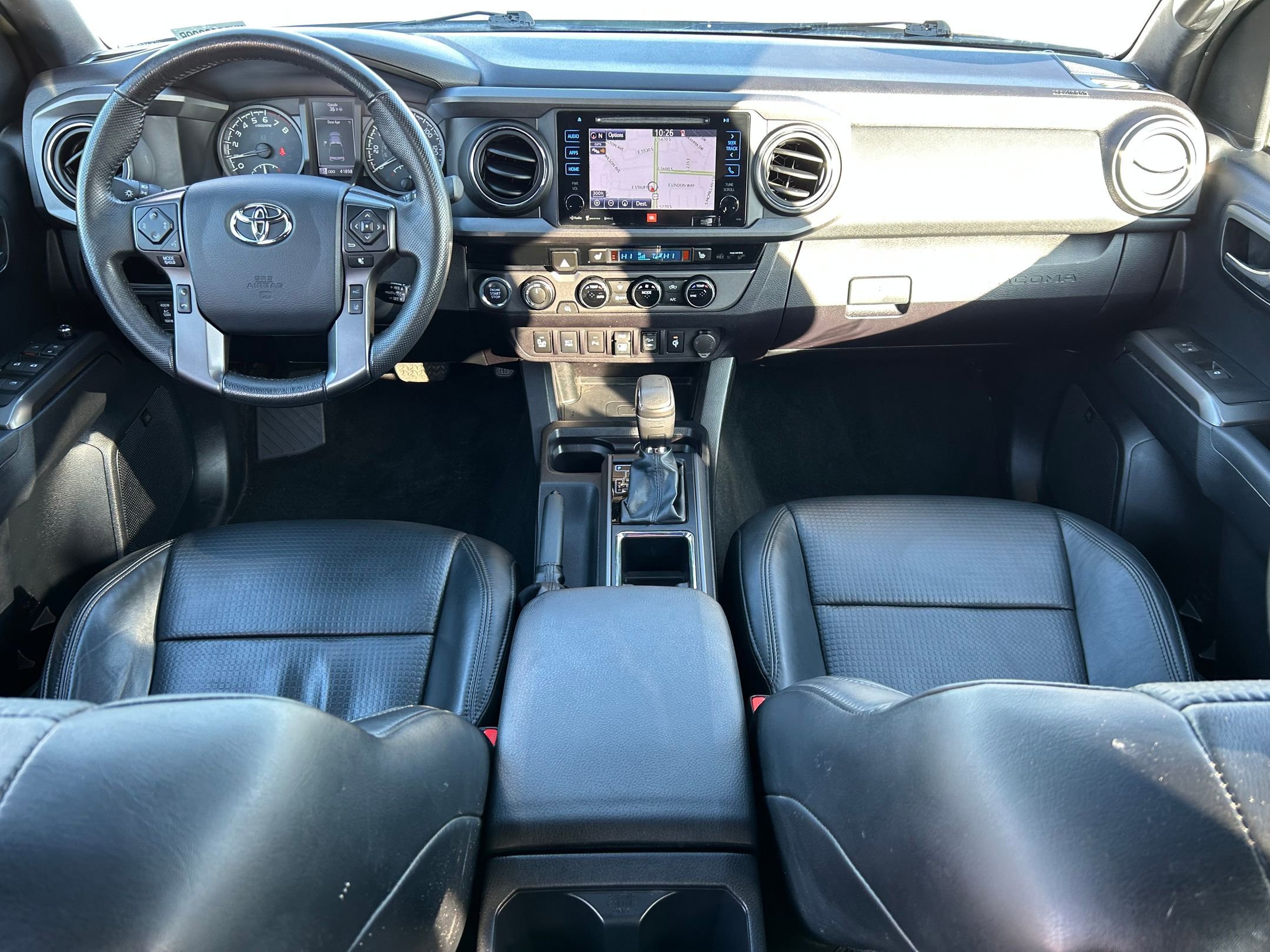 Used 2018 Toyota Tacoma TRD Off-Road image 23