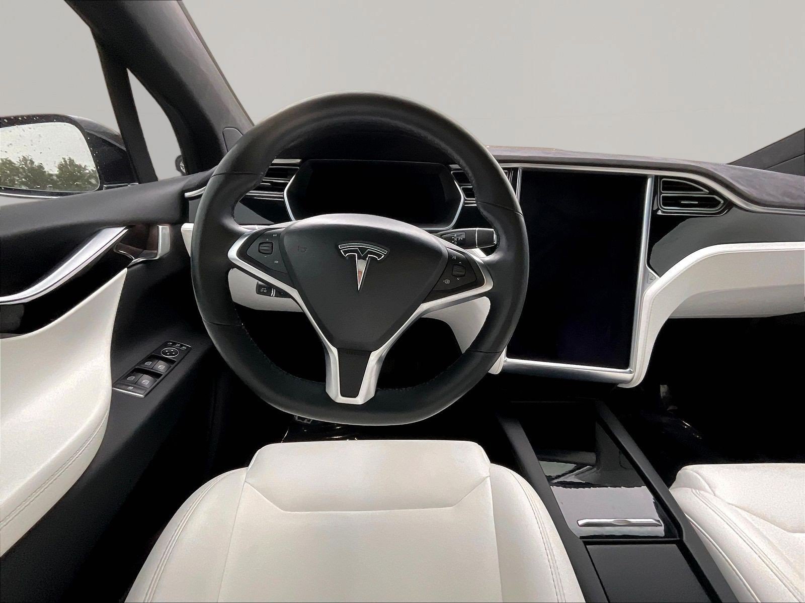 Used 2017 Tesla Model X 90D AWD/4WD image 8