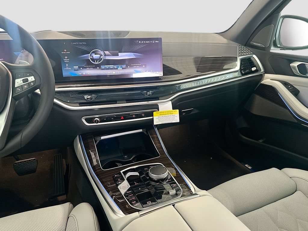 Used 2026 BMW X5 xDrive50e AWD/4WD image 24