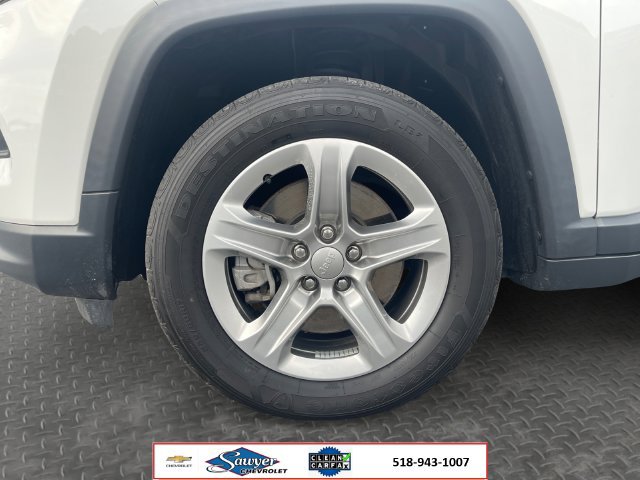Used 2023 Jeep Compass Latitude AWD/4WD image 9