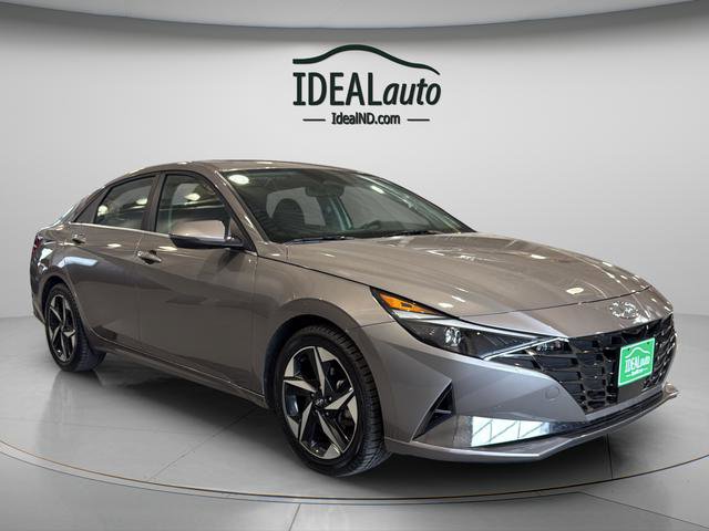 Used 2022 Hyundai Elantra SEL w/ Convenience + Premium Package image 18