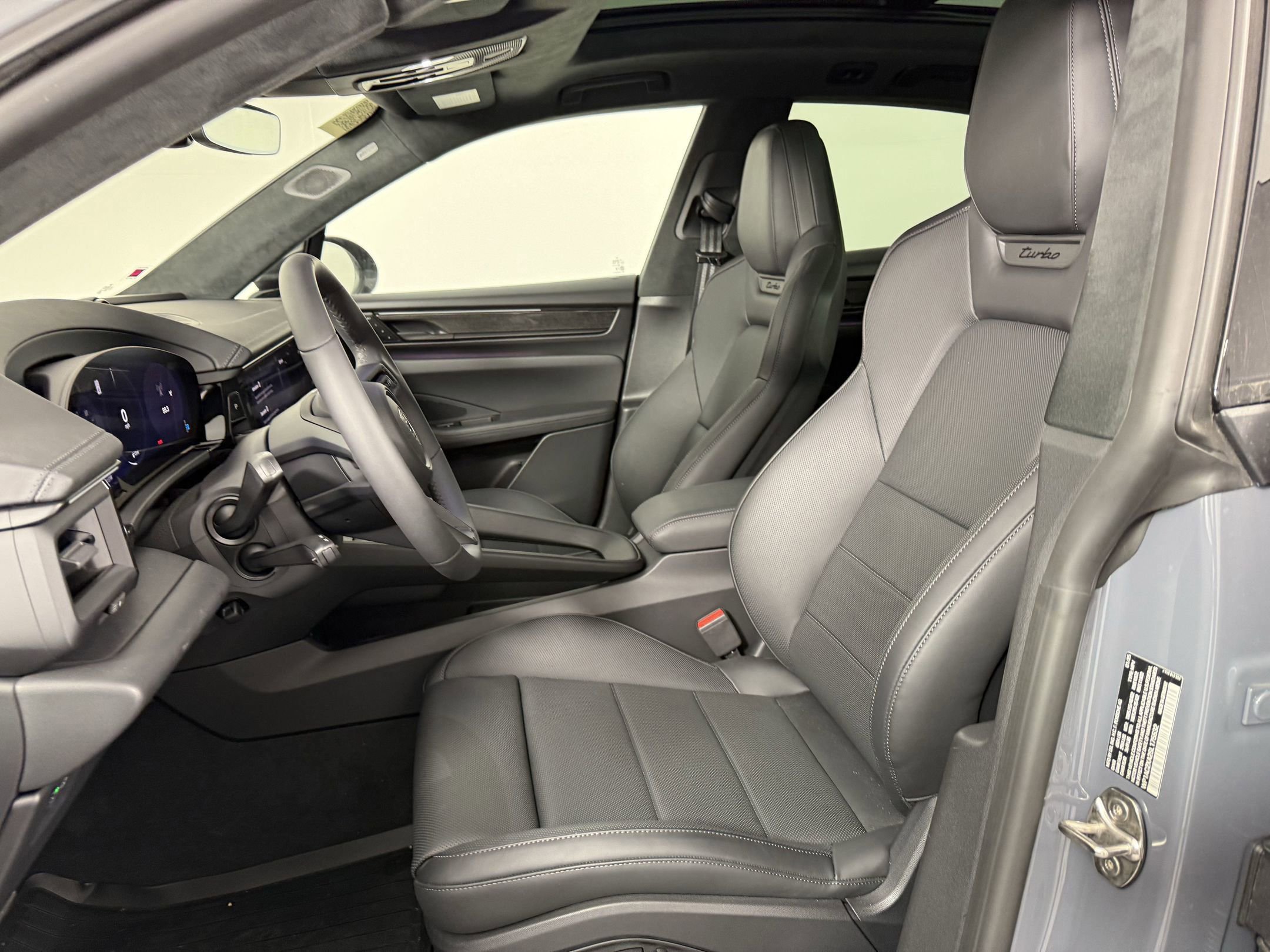 New 2025 Porsche Macan Turbo Electric image 5