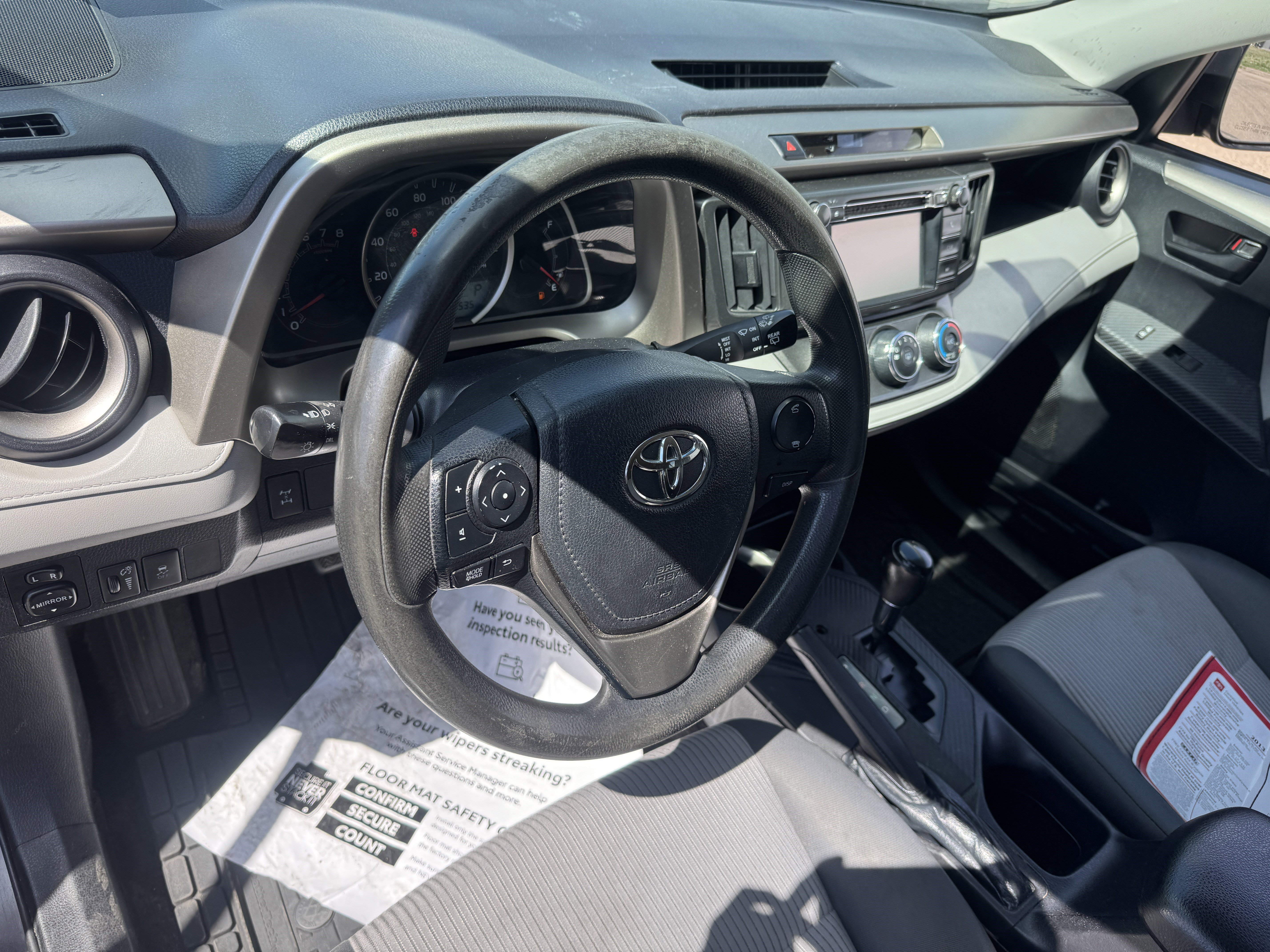 Used 2013 Toyota RAV4 LE image 12