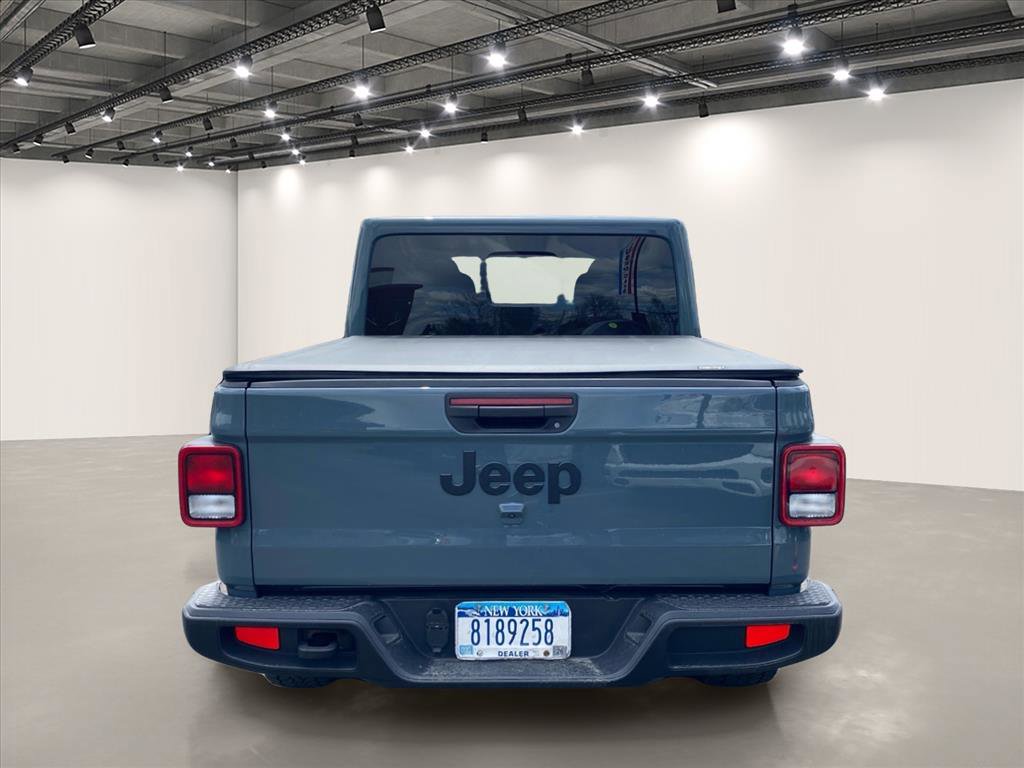 Used 2024 Jeep Gladiator Sport AWD/4WD image 6