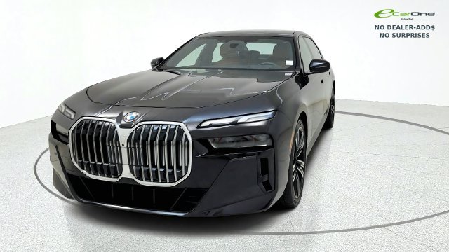 Used 2026 BMW 740i xDrive AWD/4WD image 3