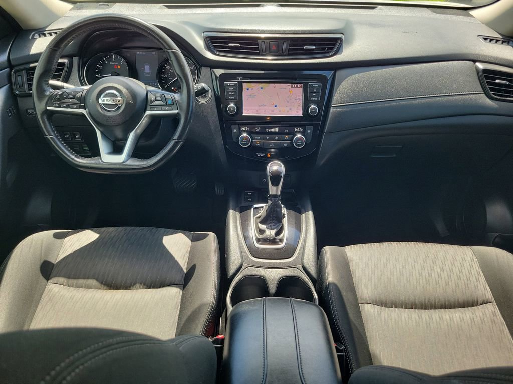 Used 2019 Nissan Rogue SV w/ Premium Package FWD image 17