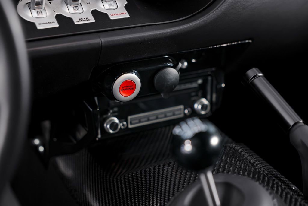 Used 2006 Ford GT image 26