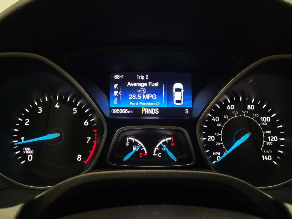 Used 2017 Ford Focus Titanium FWD image 23