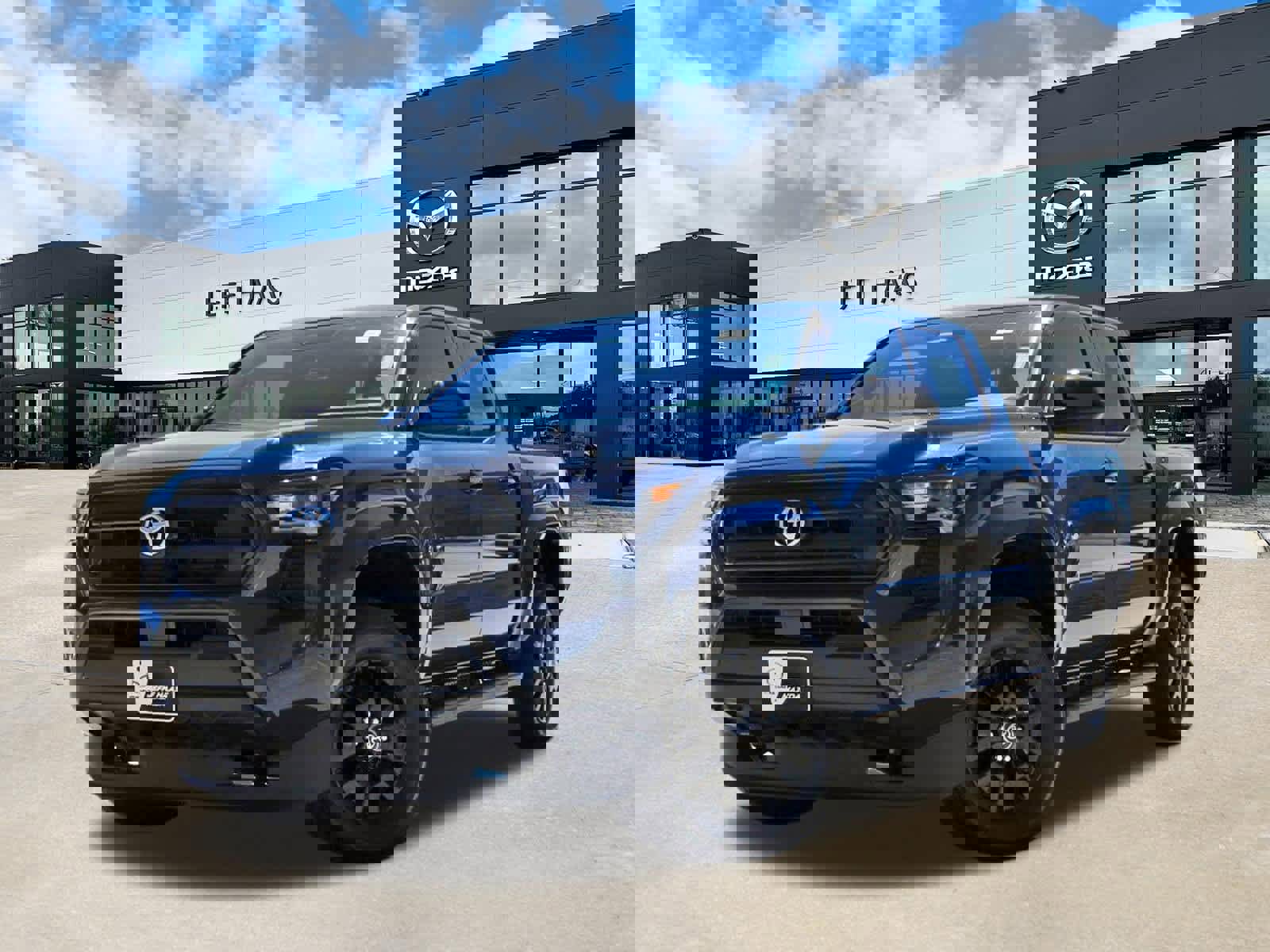 Used 2025 Toyota Tacoma SR image 1