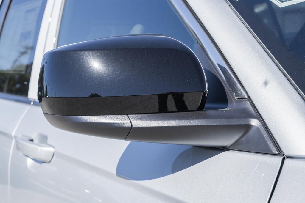 New 2025 Jeep Grand Cherokee Laredo X w/ Luxury Tech Group I image 14