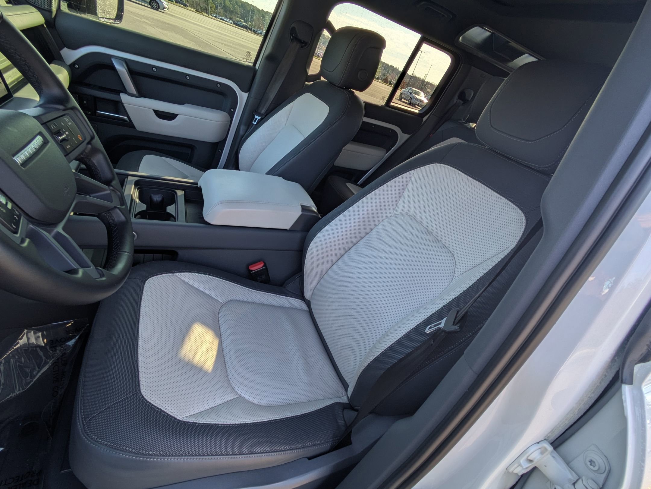 Certified 2023 Land Rover Defender 110 X-Dynamic SE image 20