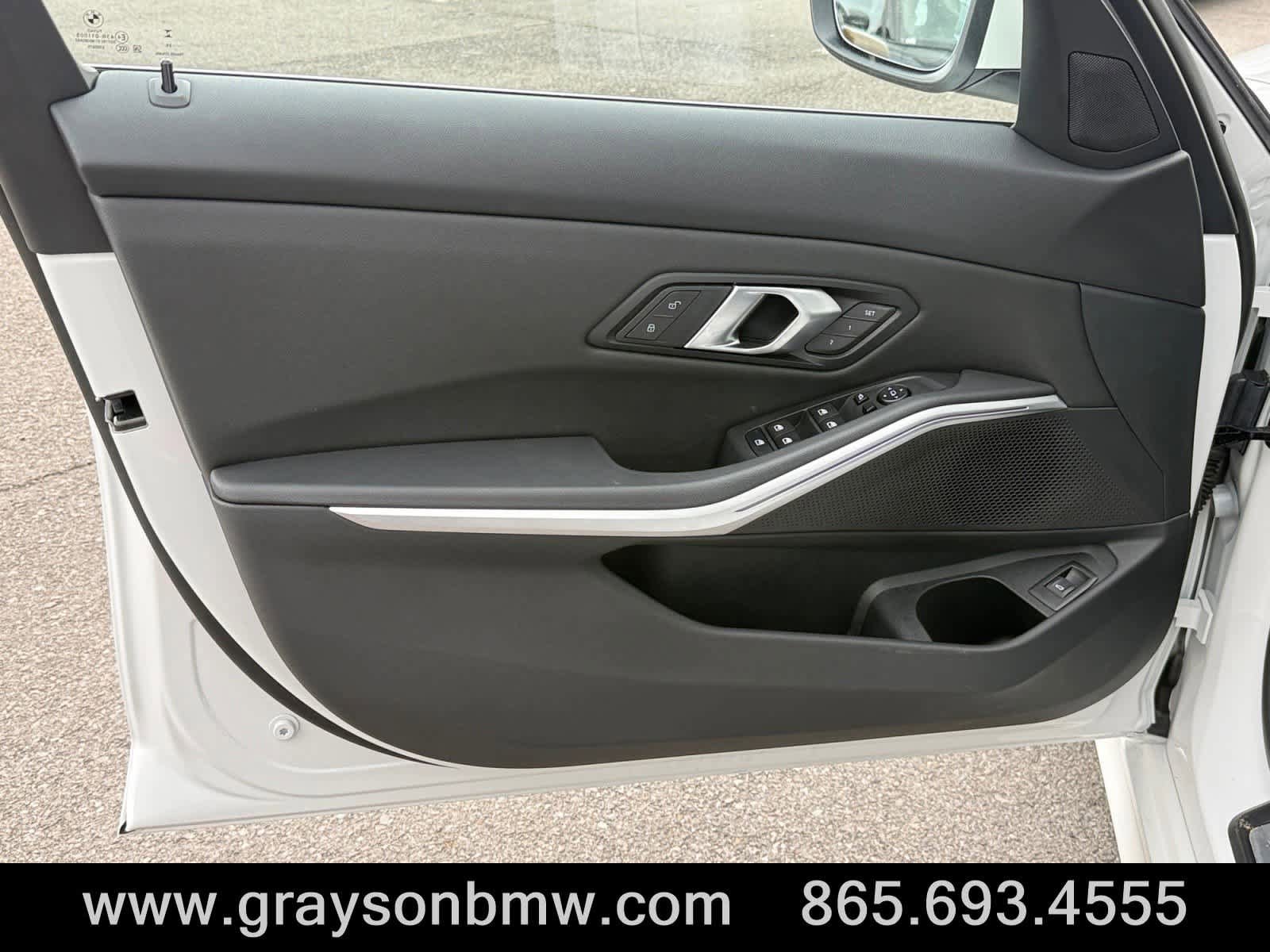 Used 2025 BMW 330i xDrive Sedan image 15