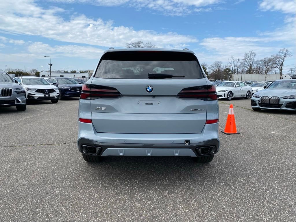 New 2026 BMW X5 xDrive40i w/ Executive Package image 3