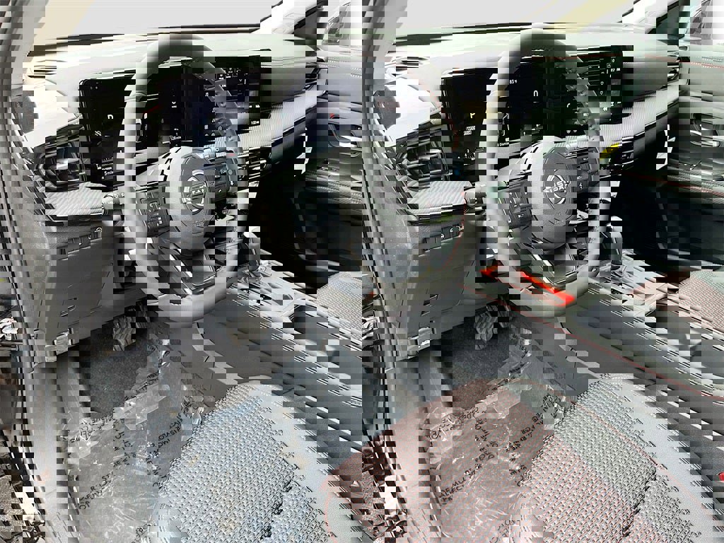 New 2026 Nissan Kicks SR image 7