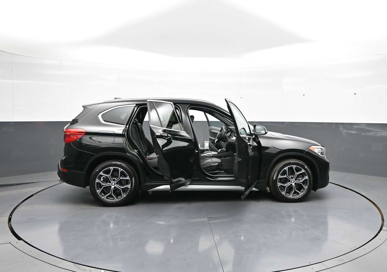 Used 2022 BMW X1 xDrive28i w/ Convenience Package AWD/4WD image 45